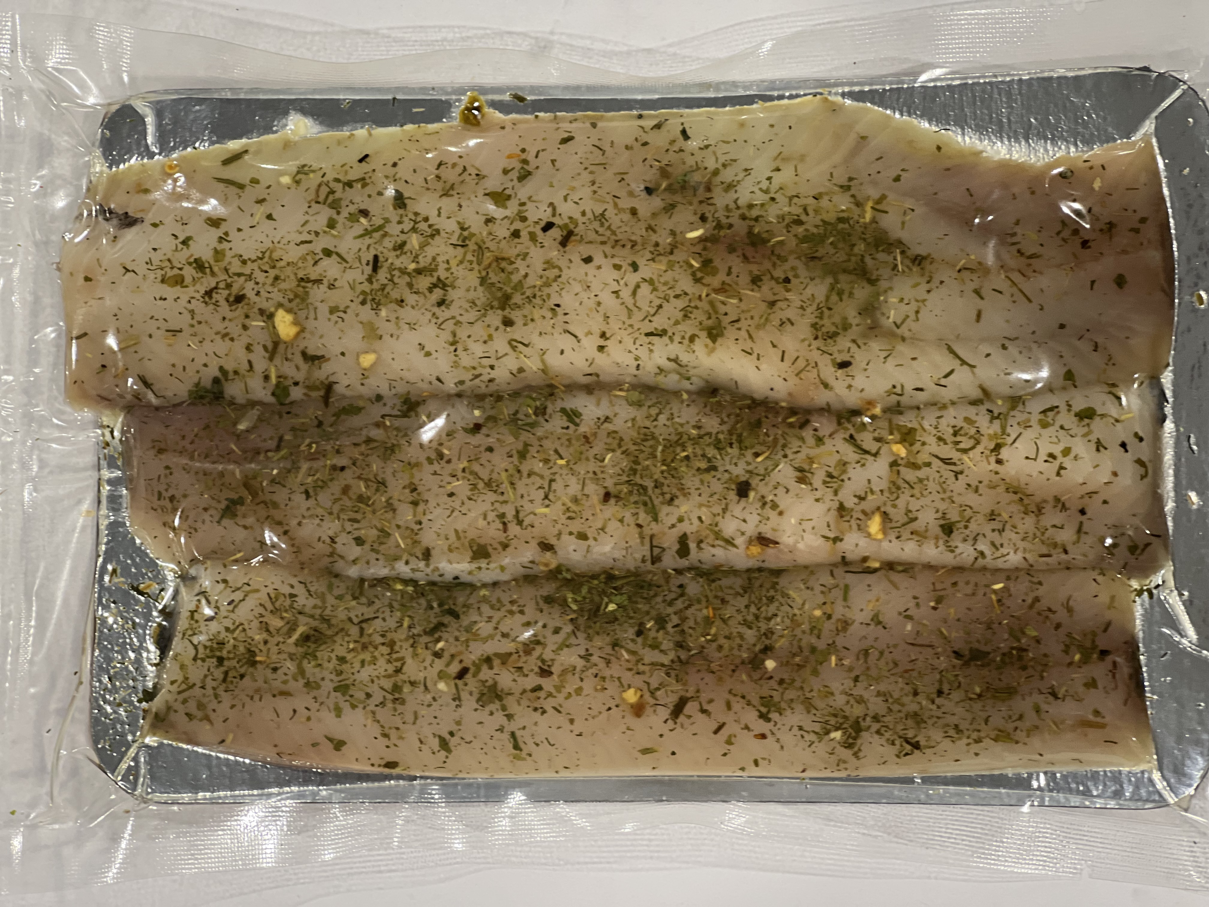 Филе сельди слабосоленое ароматная зелень в/у 200 гр.